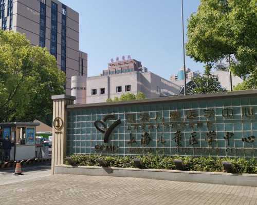 试管婴儿与母亲为代孕关系与父亲有血缘关系父母离婚时男方能要到抚养权吗？