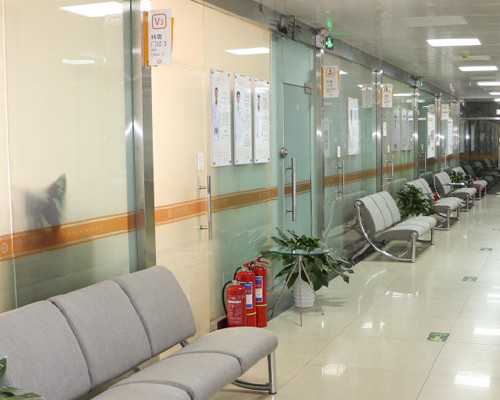 北京代怀孕成功案例|2026年北大人民医院能做借卵试管婴儿移植吗？