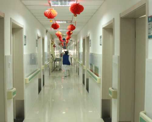 北京代孕生殖中心包成功_孩子玩捉迷藏可以缓解分离焦虑快陪孩子玩吧