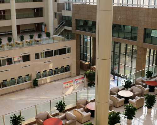 北京代孕医院费用_北京代孕一般价钱_怎让孩子挺直腰做人？