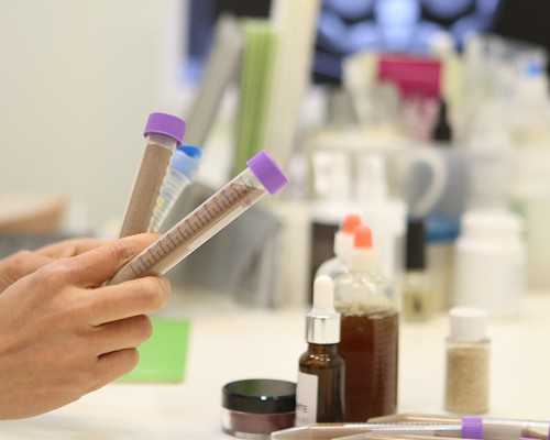 北京代孕28万起_怀孕初期白带变化