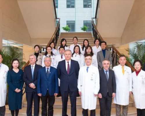 北京做试管代孕的年龄_北京代怀网服务哪家好_急性乳腺炎对女性造成的影响